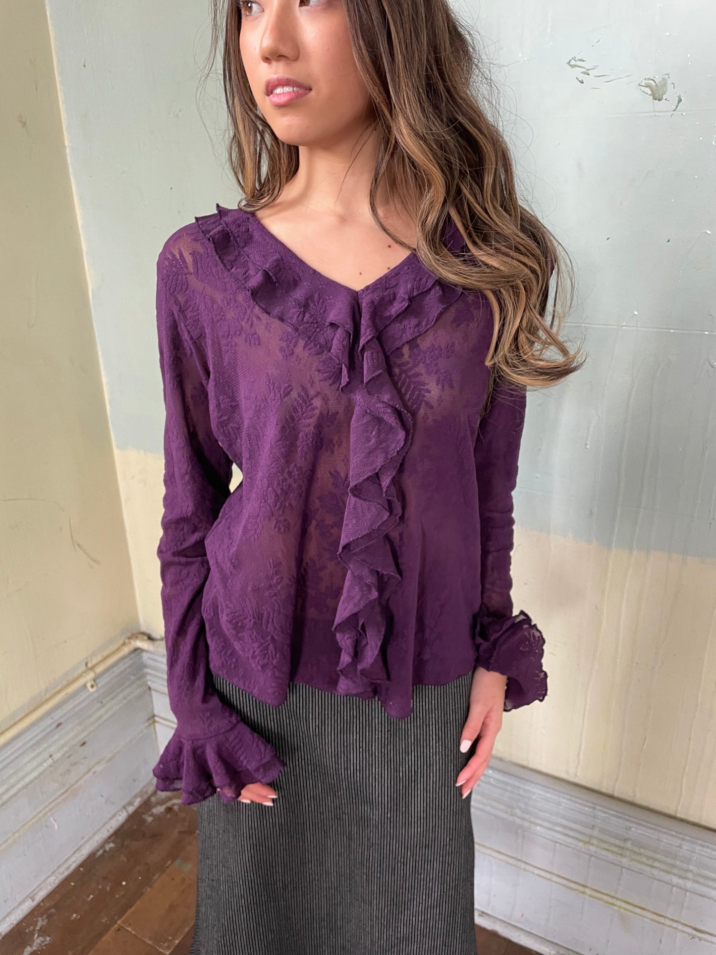 TREND Lace ruffle blouse