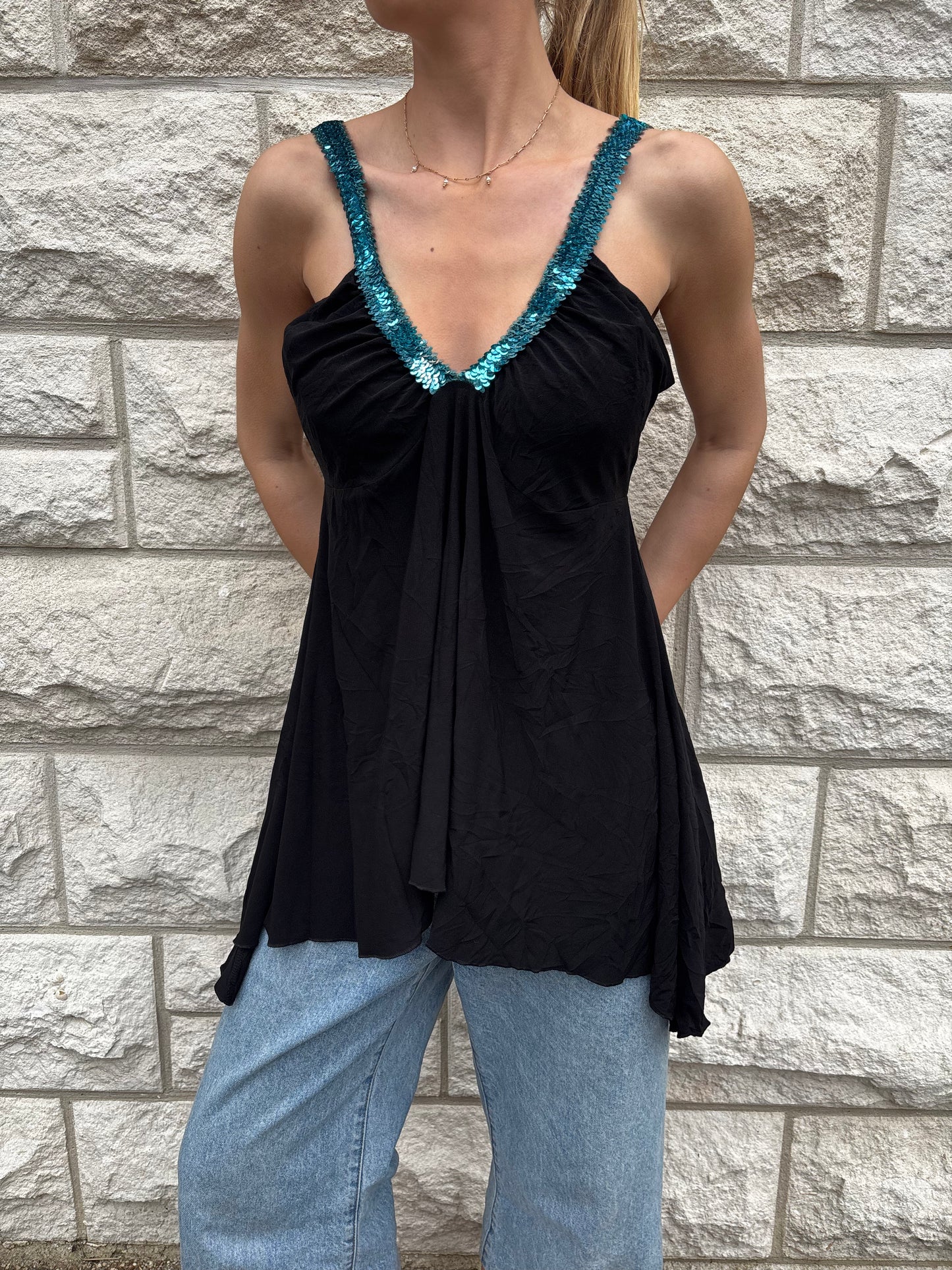 KIT Sequin V neck Mini