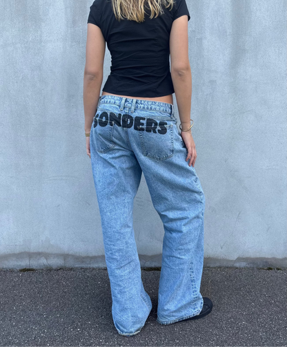 SONDERS cloud font- Black