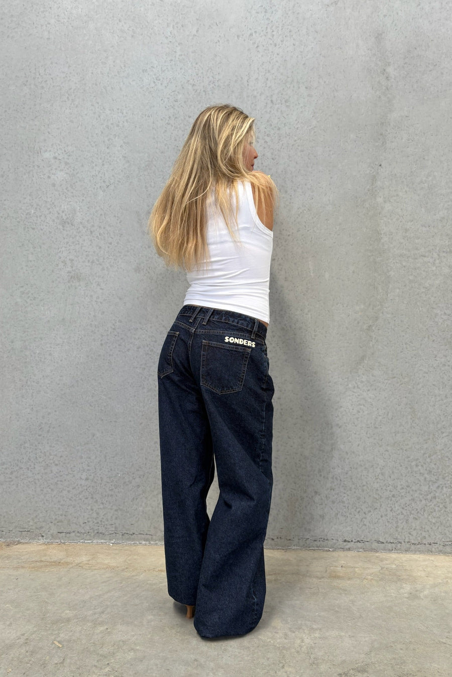 Cream Thread // Baggy Jean