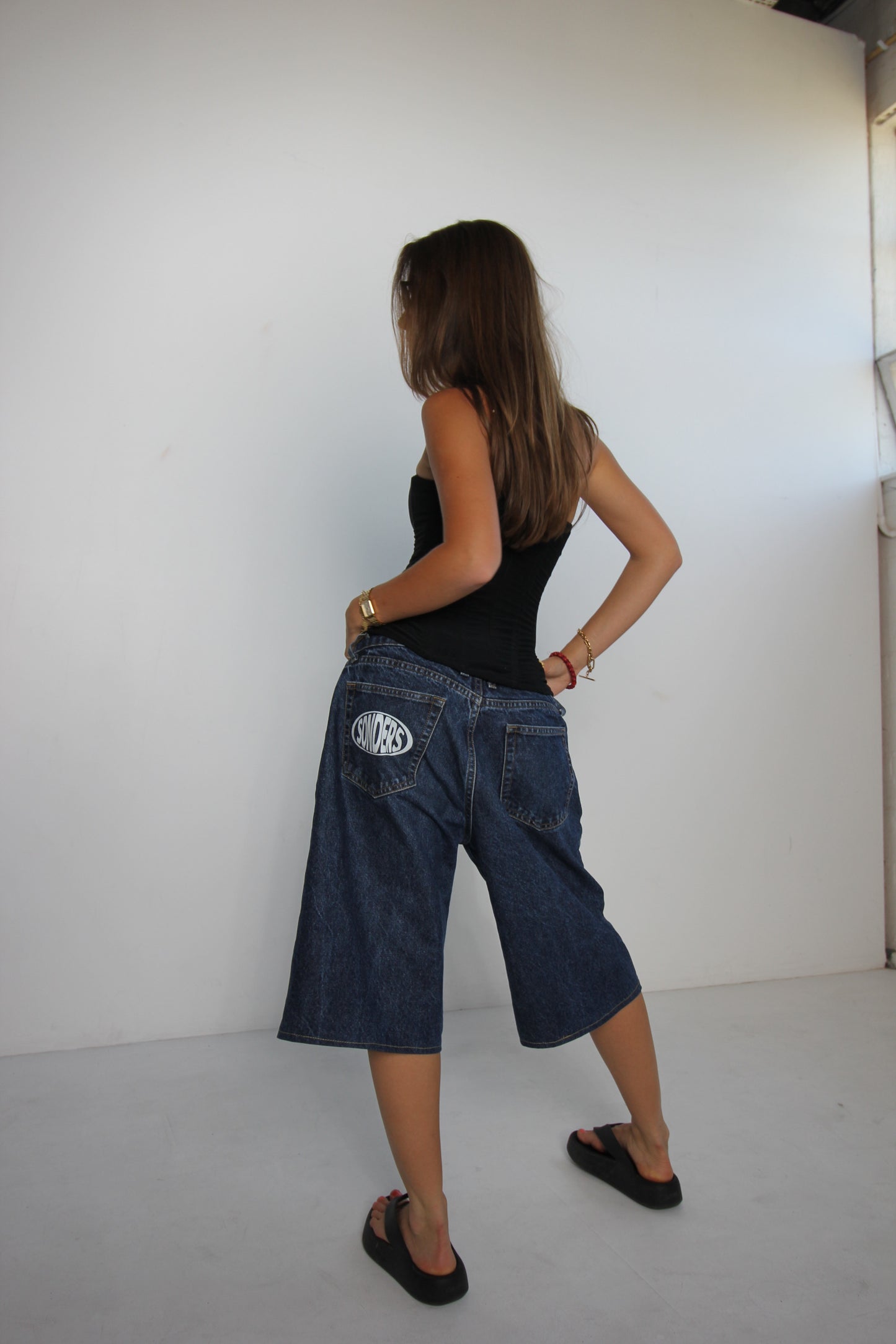 JORT// SONDERS CIRCLE WHITE