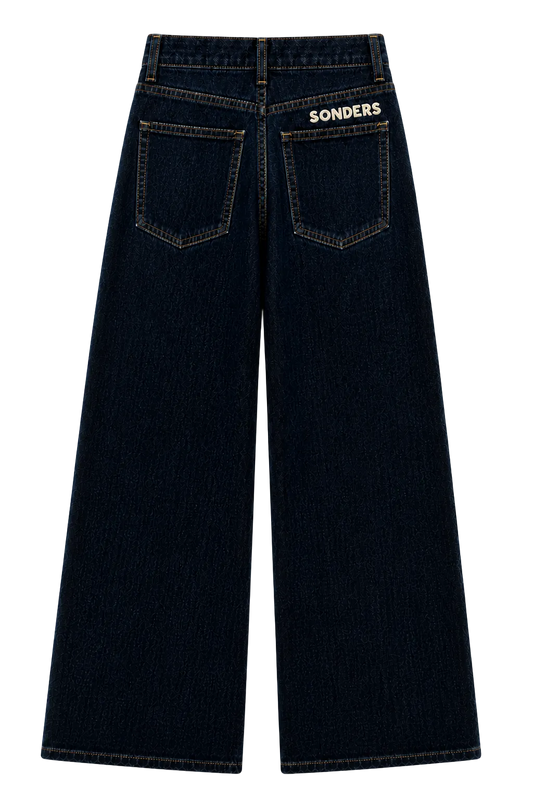 Cream Thread // Baggy Jean
